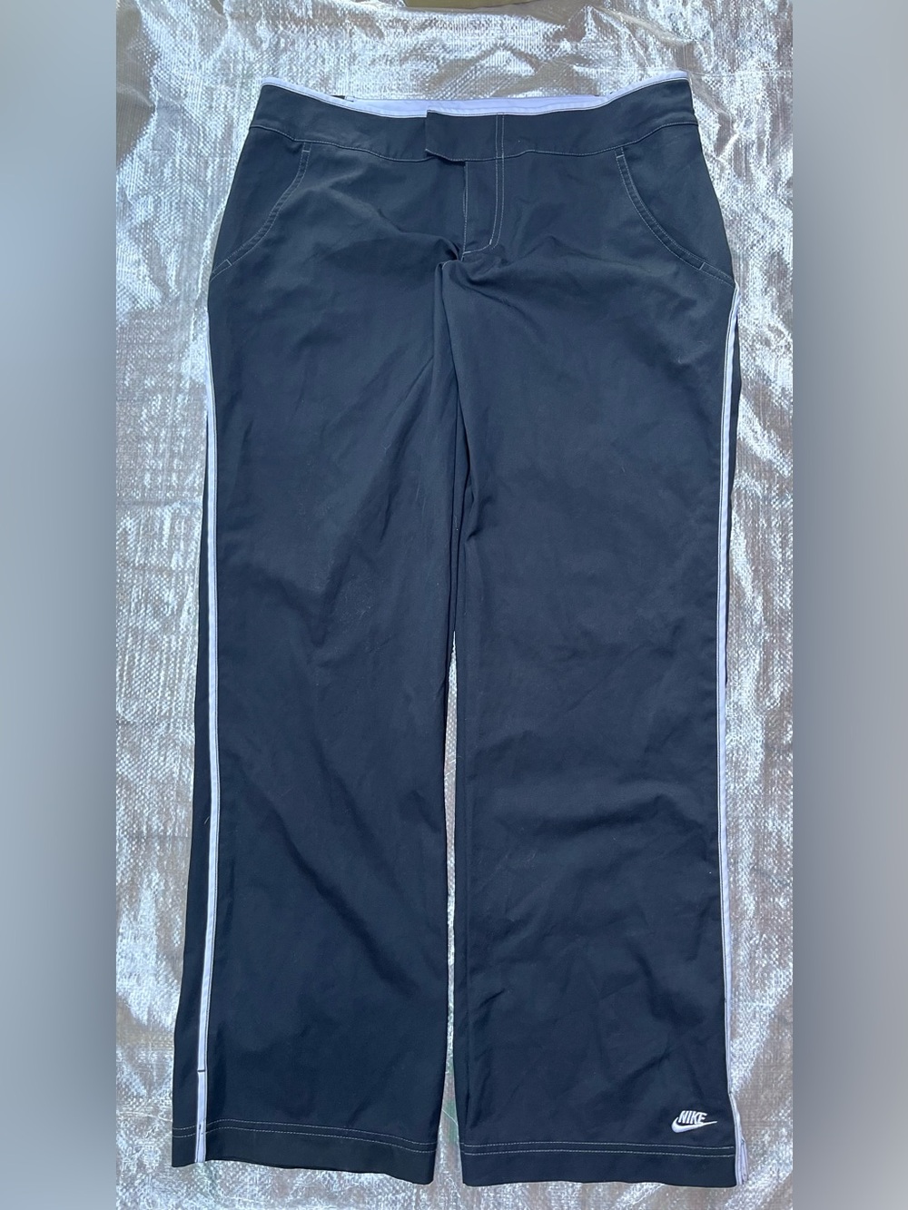 Nike women’s Black Track Pants sz Medium